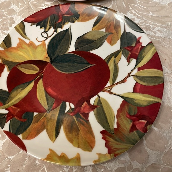 Harry&David 8.5” Fruit Serving Dishes - 4 in set - Picture 4 of 6